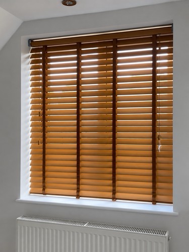 Warm oak tan faux - oak,