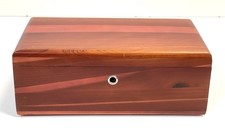 Vintage Lane Mini Cedar Wood