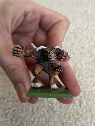 1988 minotaur chaos bloodbowl - minotaur,