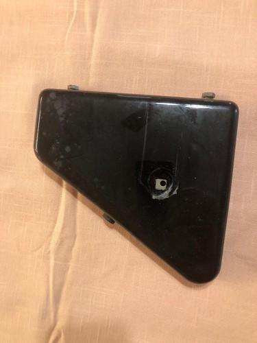 Triumph 750 t140v side panel - 750,