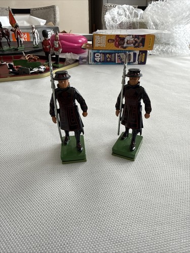Britains yeoman warder - yeoman,