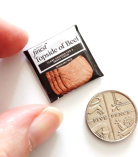 Dolls house miniature - dolls, 1:12