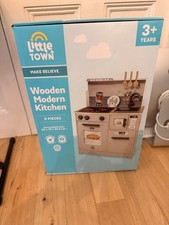 Little Town Aldi Wooden Modern