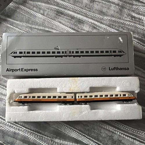 Schabak 300 1100 lufthansa - 1:300,,