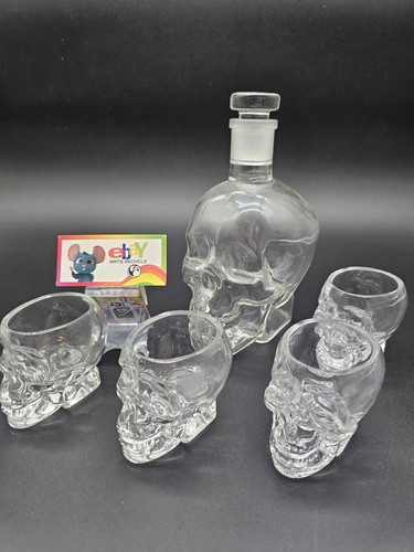 Large skull drinks - large, bottle