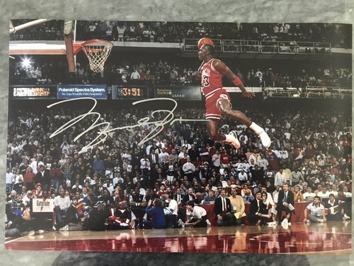 Michael jordan signed - jordan, chicago