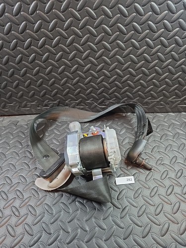Hyundai i40 front - front, belt