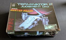 Horizon Terminator 2 Hunter-Killer vinyl model kit complete, unstarted