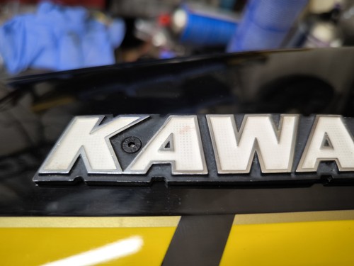 Kawasaki tank badge - kawasaki,