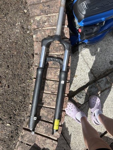 Vc180714 suntour fork - sr,