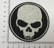 Round back / white skull