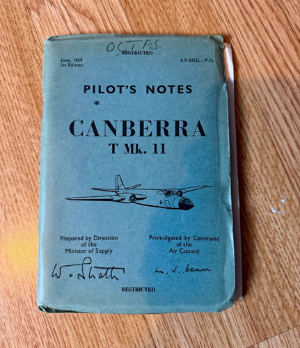 Pilot notes canberra - t, mk