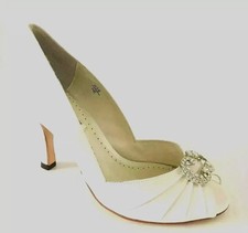 BENJAMIN ADAMS Winslet White