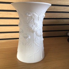 Mid Century Kaiser Bisque Porcelain 3d floral Design White Vase, Signed, No 0621