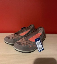 Pavers Size 5 New Brown And