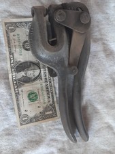 Vintage Type Whitney No. 5 Jr. Hand Punch made in USA #79