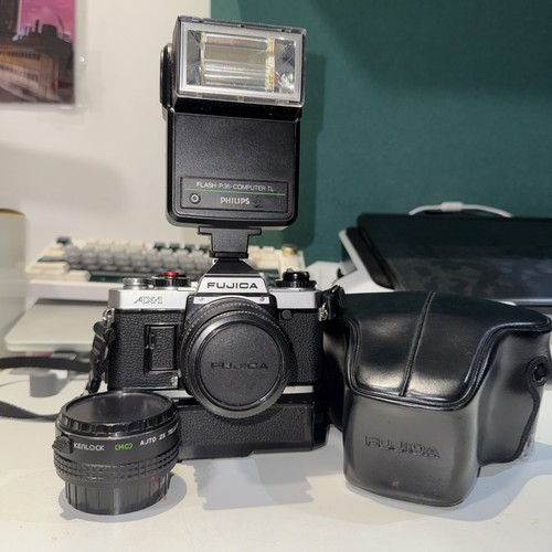 Fujica 35mm film slr - ,