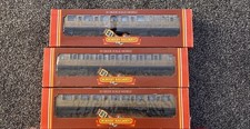 Hornby LNER Teak Coaches Set