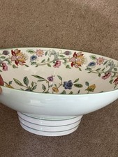 Minton Haddon Hall, Footed