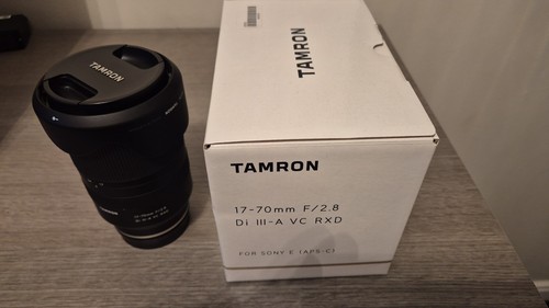 Tamron 70mm di iii a - f/2.8,