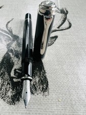 Pelikan M405 Souverän Stresemann Fountain pen, 14k M nib, Palladium finish