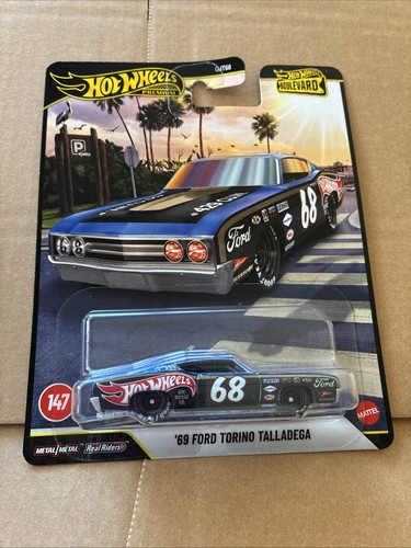 Hot wheels diecast boulevard - hot,