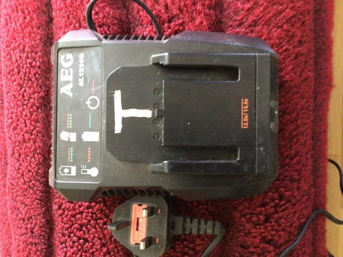 Aeg 12volt battery charger 12v - 12volt,