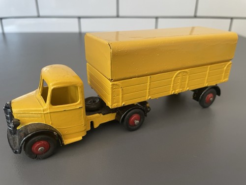 Dinky toys 521 - dinky,