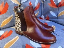 Joules Chelsea Boots. Size