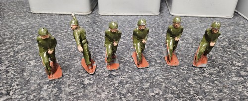 Britains job lot lead - lead, /