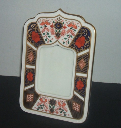 Royal crown derby - crown, imari