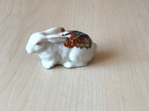 Crested china hare with - crested,