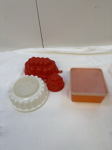 Tupperware bundle small - ,