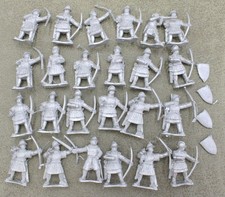 28mm Medieval ARCHERS x24 unpainted Crusader Miniatures £42 at North Star 33211