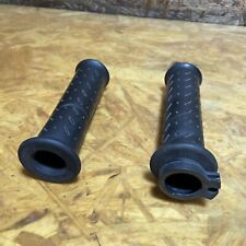 TRIUMPH DAYTONA T595 THROTTLE TUBE And GRIPS 1997 1998