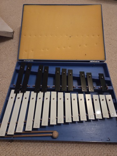 Vintage glockenspiel xylophone - glockenspiel,