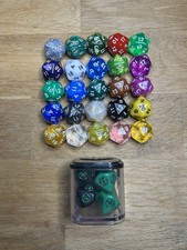 25x TecUnite Polyhedral Dice (D20) + 8x GW/Warhammer 40K Wound Trackers (D9)