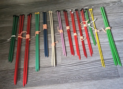 Pairs vintage plastic - pairs,