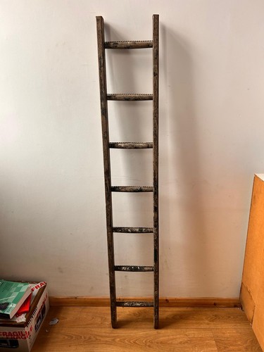 Second hand wooden ladder - , x