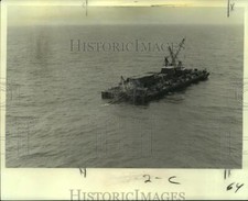 1974 Press Photo J. Ray