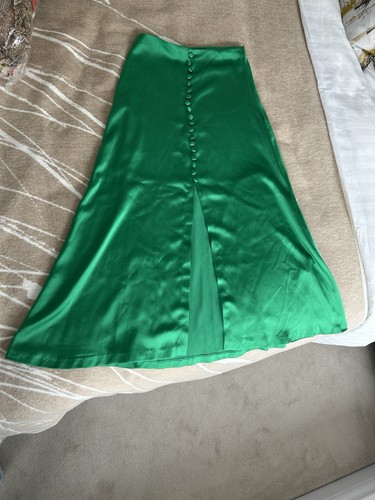 Silk like gorgeous green flowy - like,