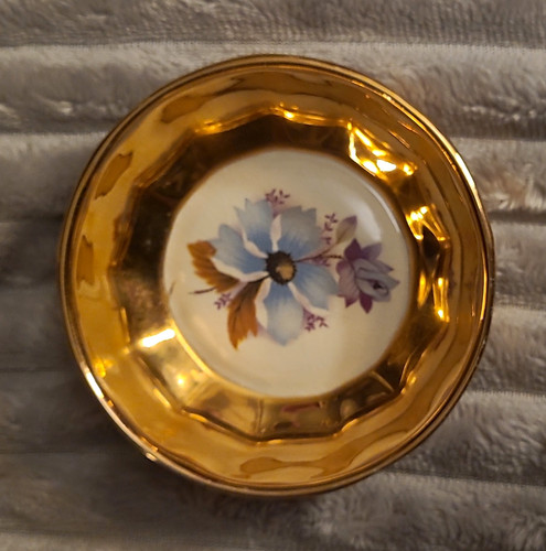 Prinknash ceramic gold lustre - ceramic,