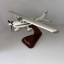 Cessna 206 Stationair Desk