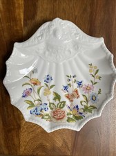 Ainsley large Shell Scalloped