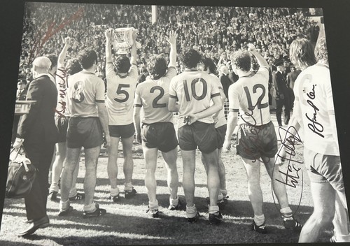 Signed arsenal 1971 - ,