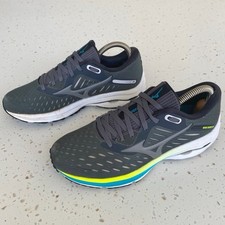 Mizuno Wave Rider 24 Running