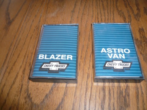 Two chevrolet cassets blazer - two,