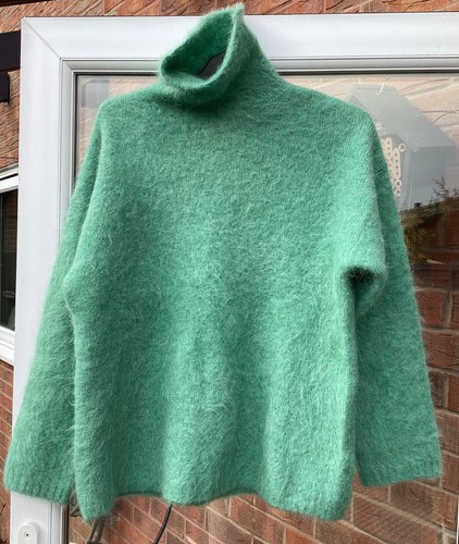 Bnwt zara green - zara,