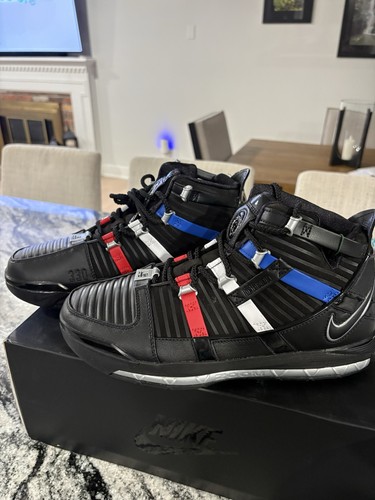 Size nike zoom lebron - 10.5,
