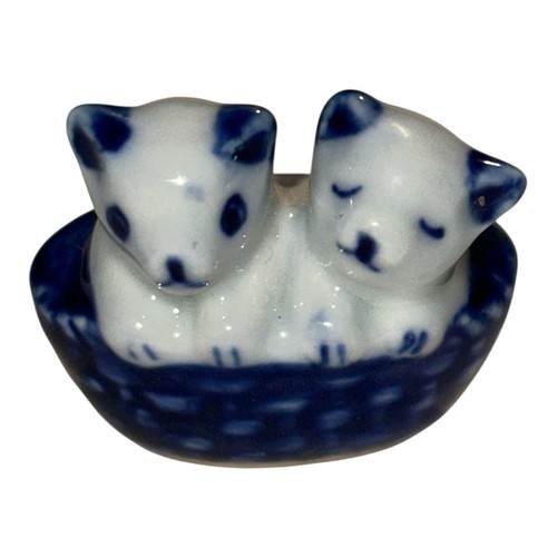 Delft style blue white - delft,